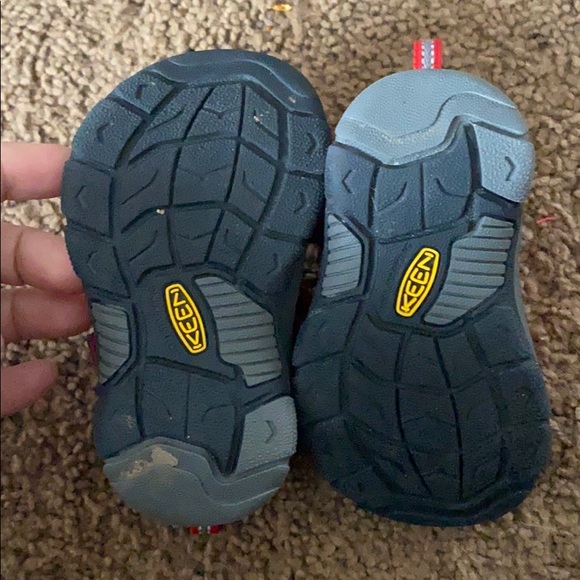 KEENS - Picture 6 of 6